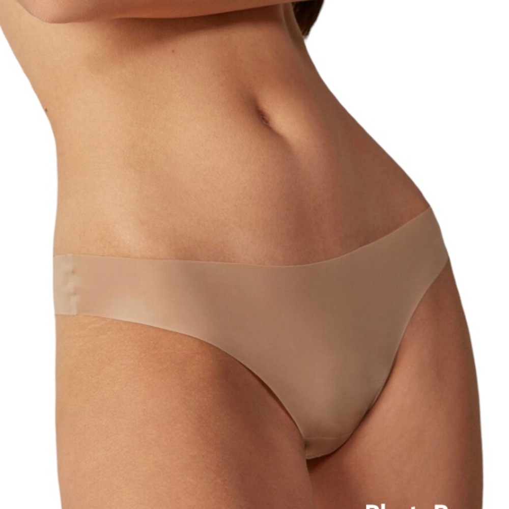 NEW 9  Intimissimi Brazilian Panties Italian Fabric Seamless   Size M